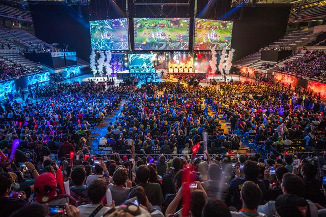 吸引了世界 吸引了世界