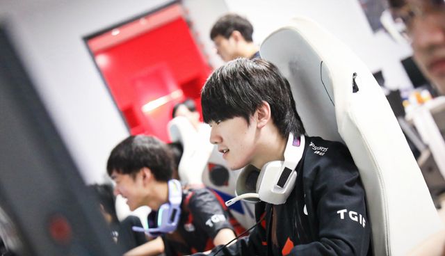 东体育界带 东体育界带