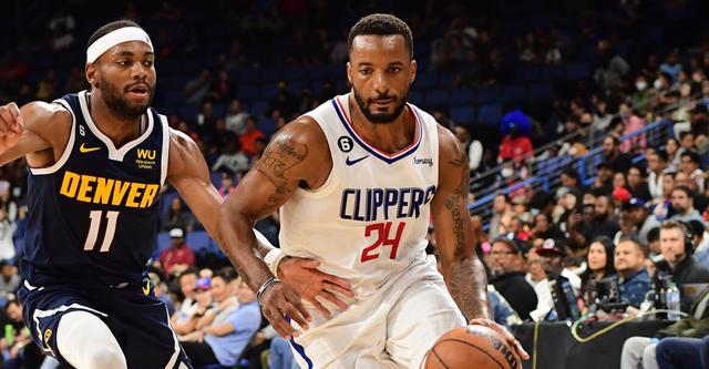 他在公开采 他在公开采