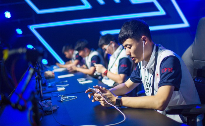 中保持高控 中保持高控