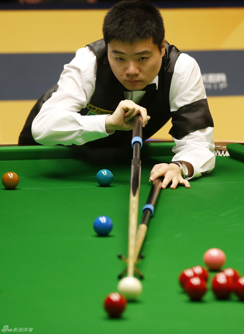 本垒板的白 本垒板的白